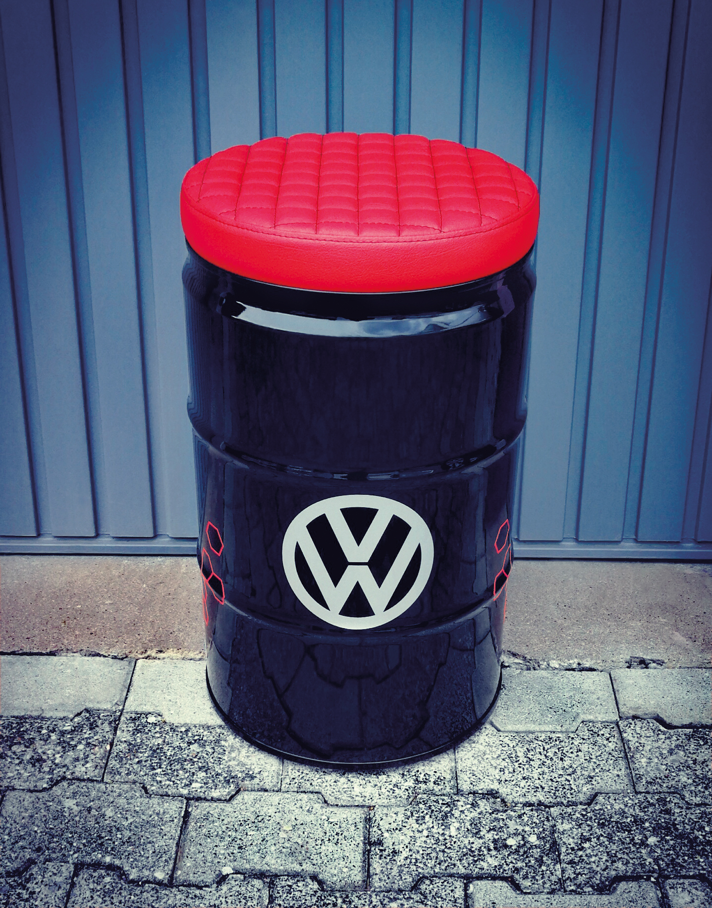 VW GTI Ölfass-Hocker
