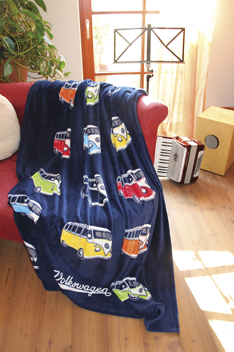 VW T1 Bulli Bus & Beetle fleece blanket 150x200cm
VW T1 Bulli Bus & Beetle fleece blanket 150x200cm

