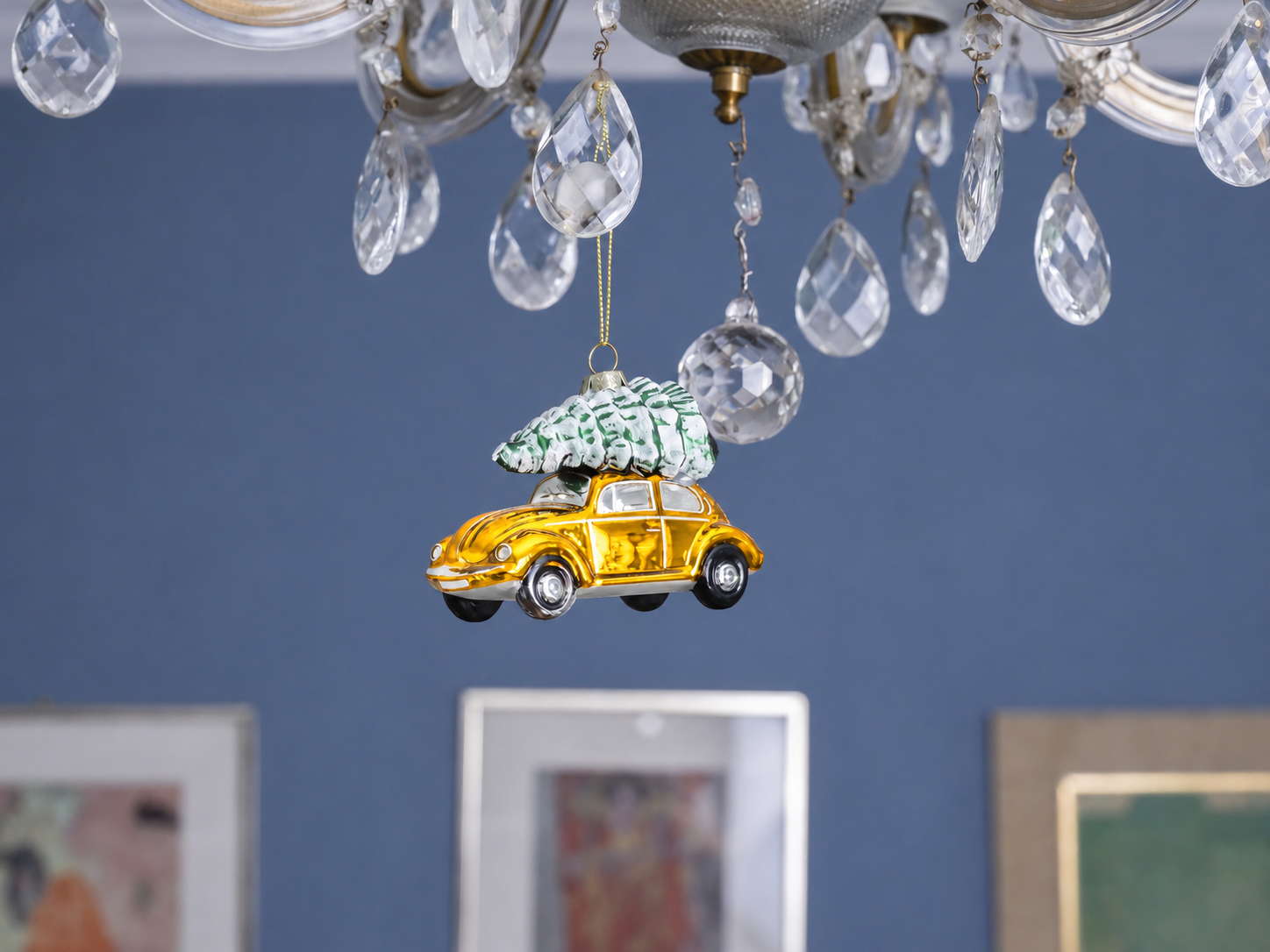 VW Beetle decorative pendant & glass Christmas ornament in gift box (Scale 1:40)