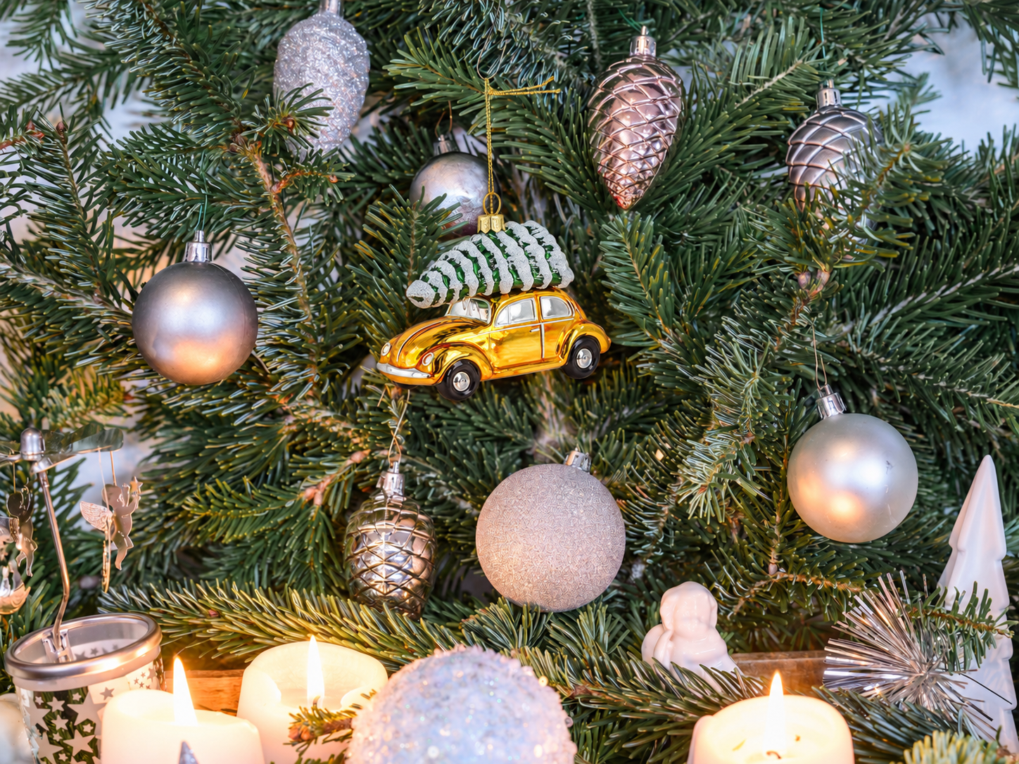 VW Beetle decorative pendant & glass Christmas ornament in gift box (Scale 1:40)